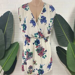 Éclair white floral summer dress